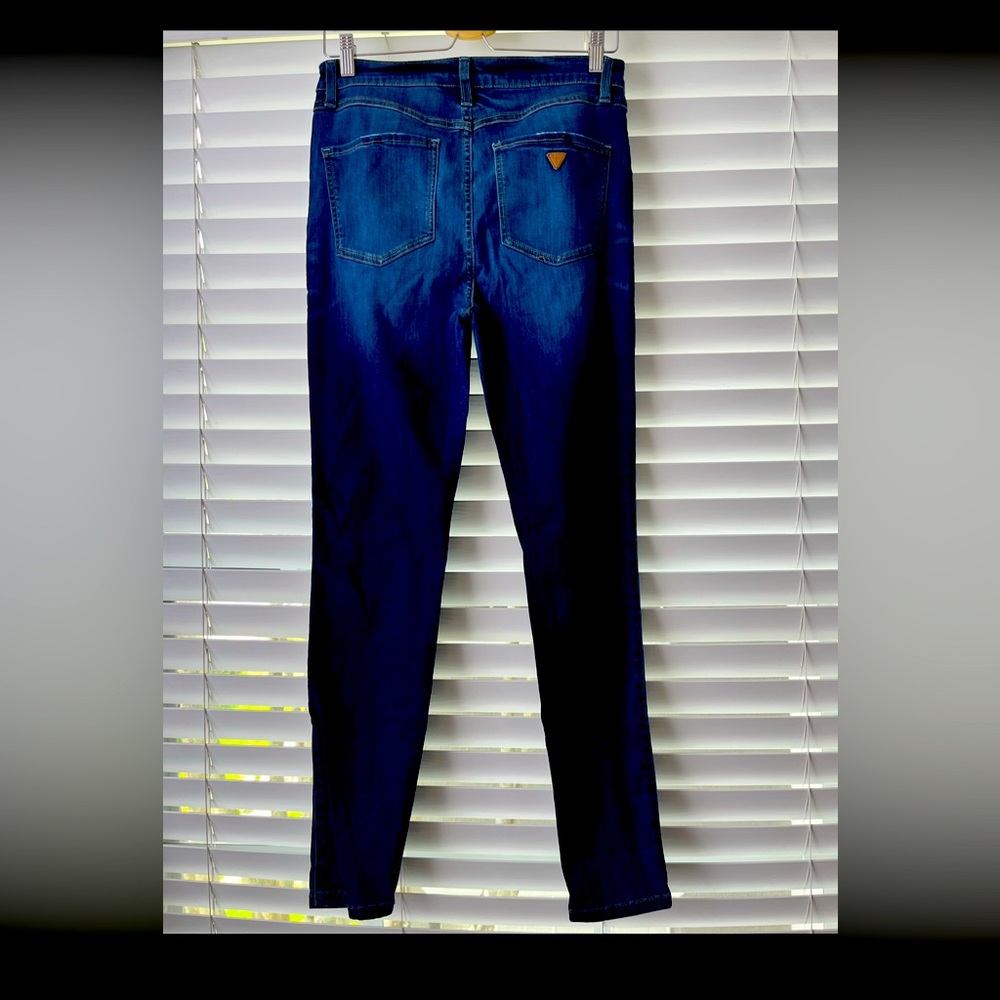 GUESS Los Angeles, dark wash, high waist jeans
